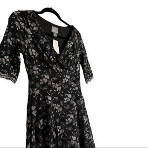 Black Lace Dress Size 4, Black & Silver VNeck half-sleeve NWT